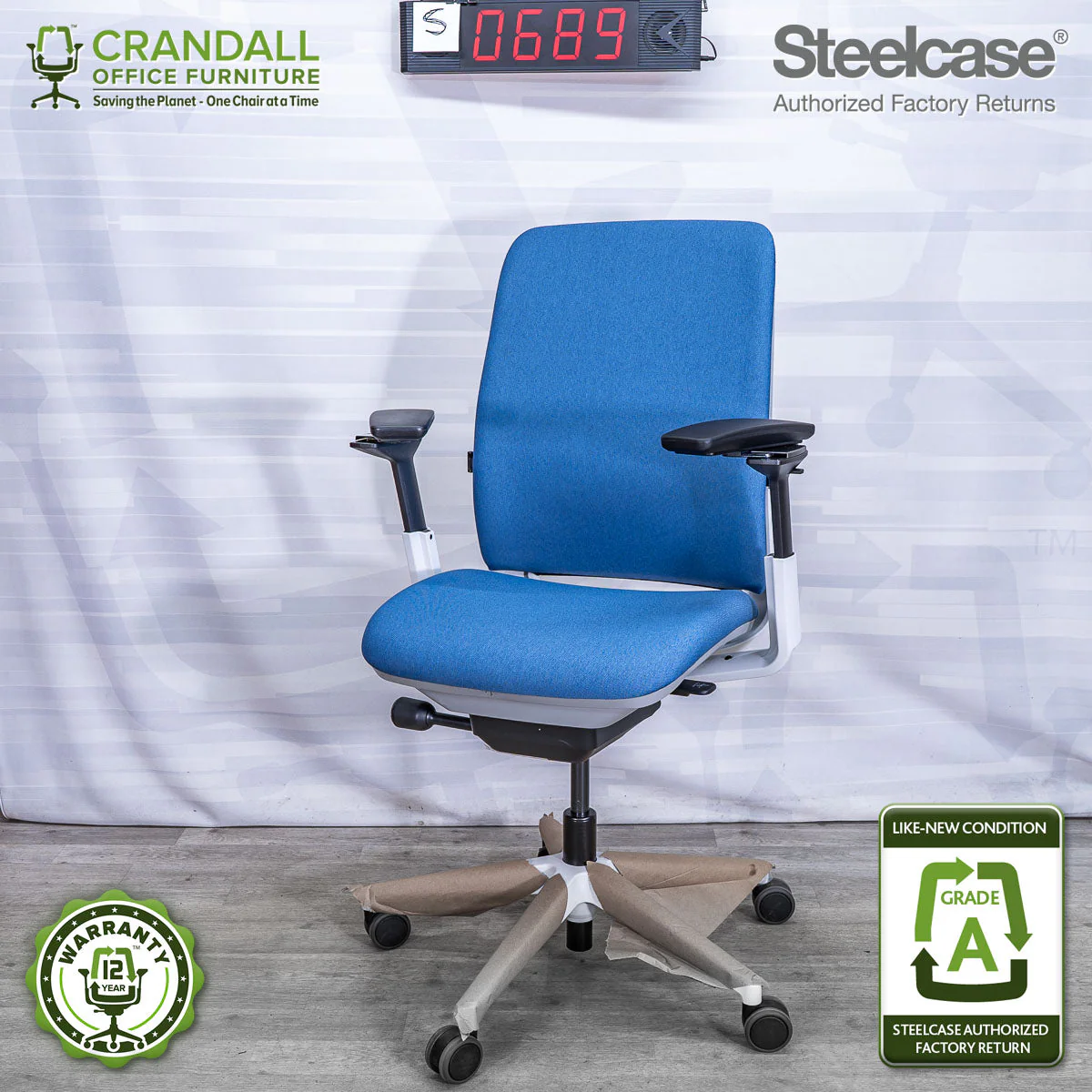 S-0689 - Steelcase Amia - Grade A