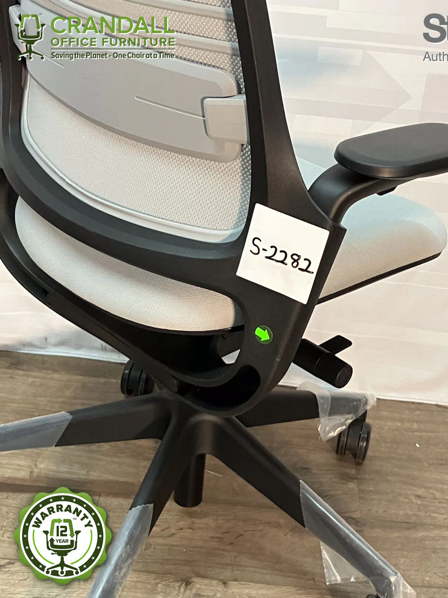 S-2282 - Steelcase Series 1 - Grade B - Image 3