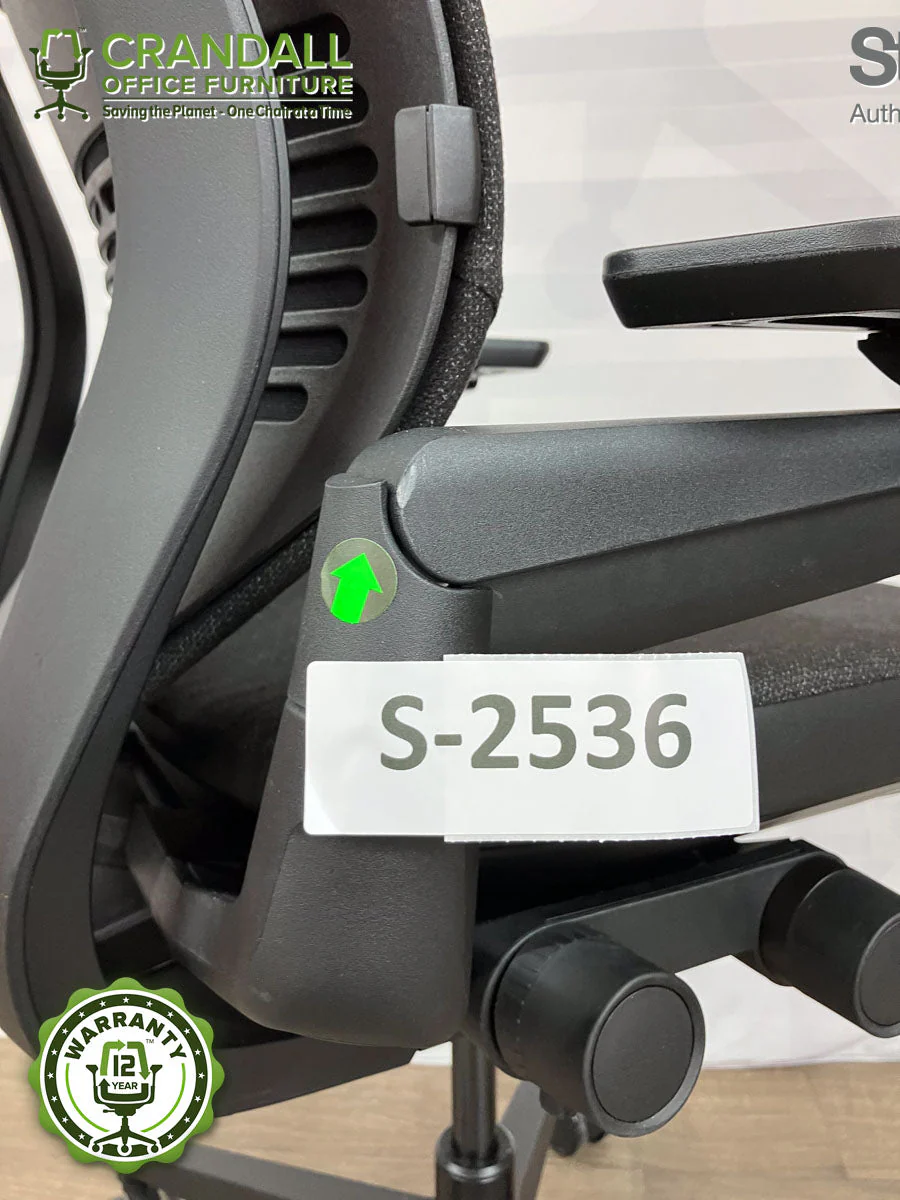 S-2536 - Steelcase Gesture with Headrest - Grade B - Image 4