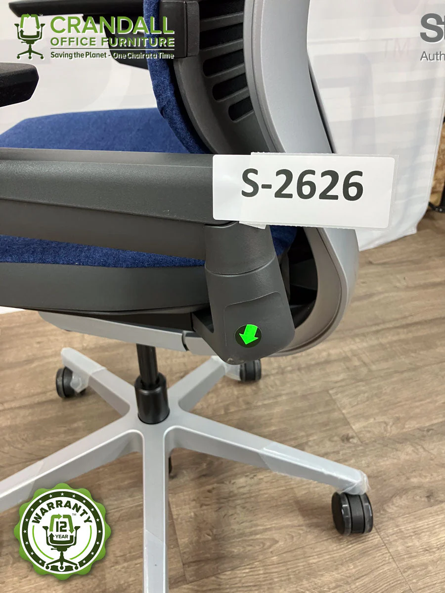 S-2626 - Steelcase Gesture with Headrest - Grade B - Image 4