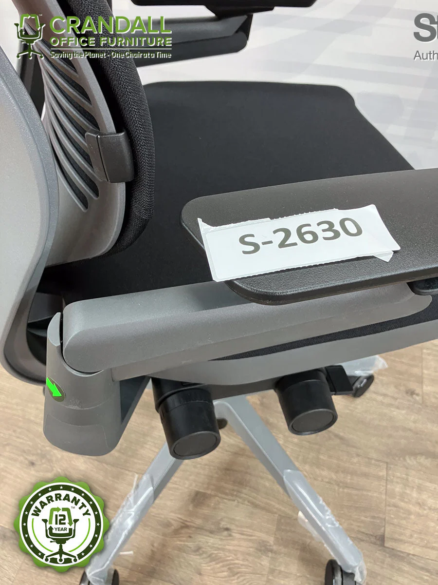 S-2630 - Steelcase Gesture with Headrest - Grade B - Image 4