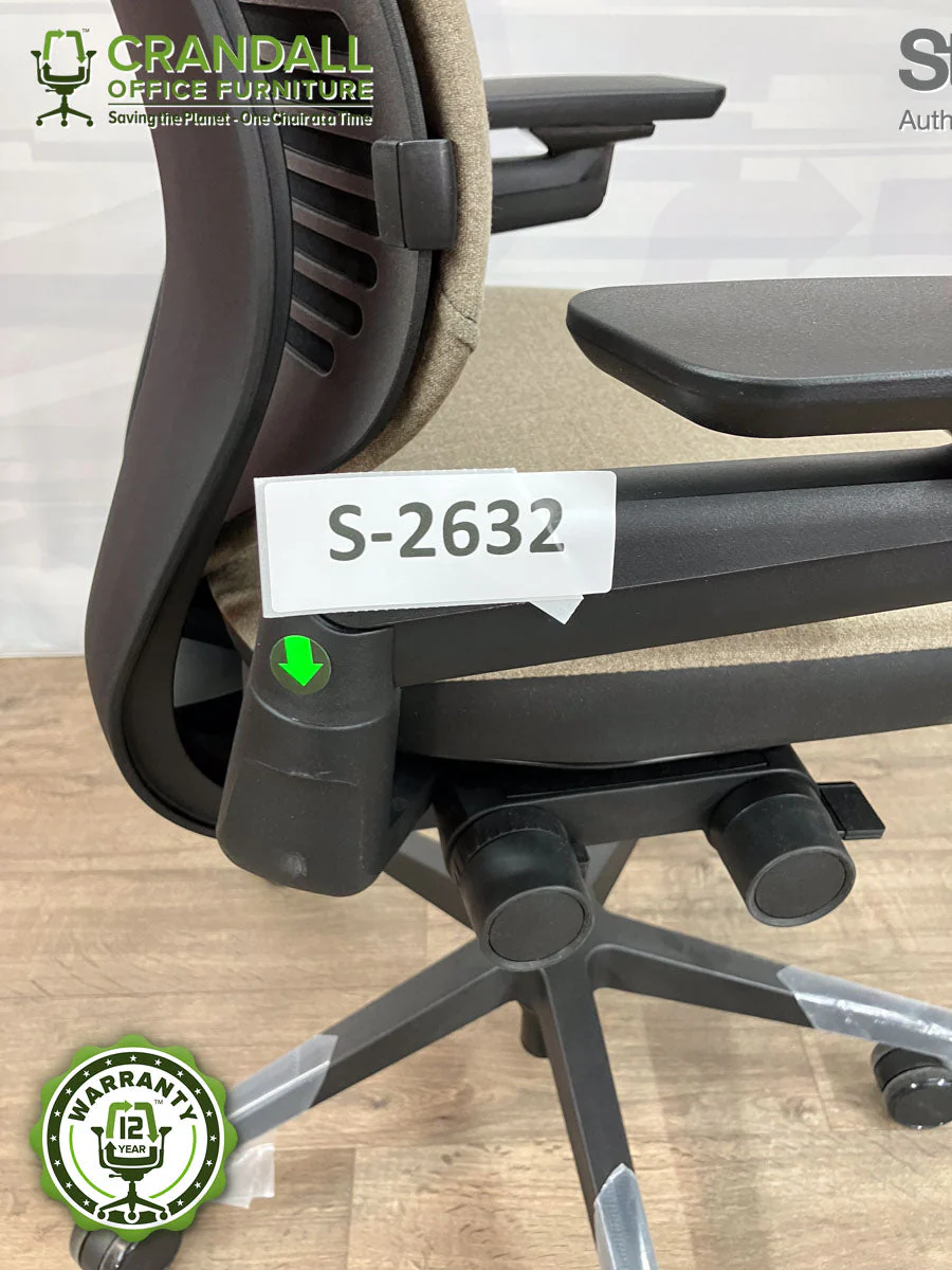 S-2632 - Steelcase Gesture with Headrest - Grade B - Image 3