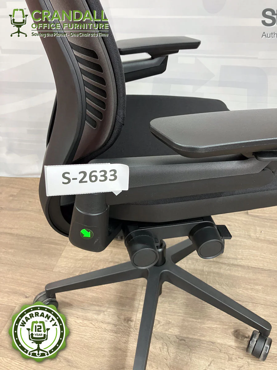 S-2633 - Steelcase Gesture with Headrest - Grade B - Image 4