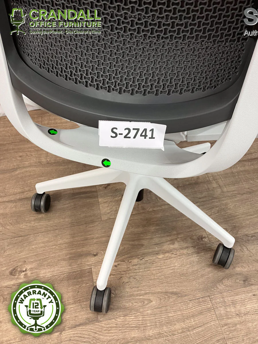 S-2741 - Steelcase Series 2 with Headrest - Grade B - Image 3