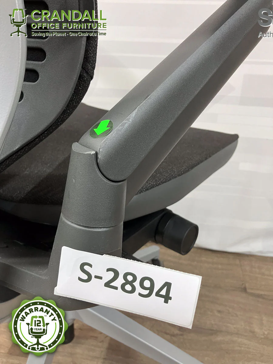 S-2894 - Steelcase Gesture with Headrest - Grade B - Image 4