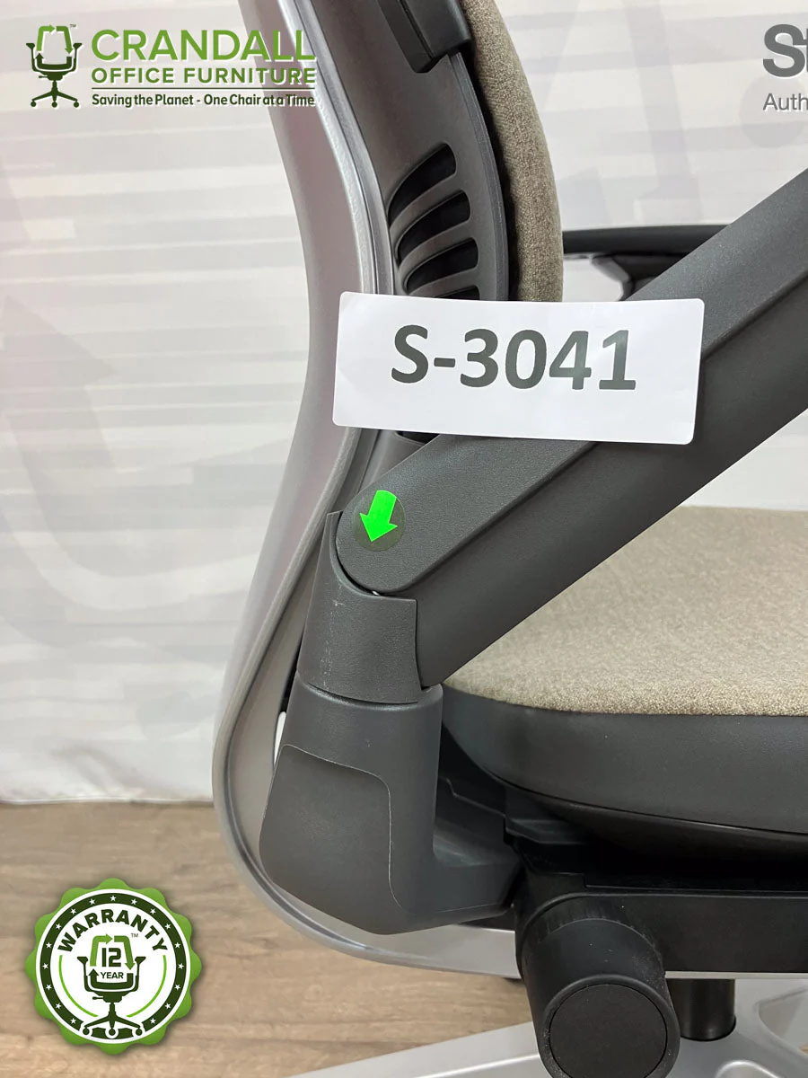 S-3041 - Steelcase Gesture with Headrest - Grade B - Image 3