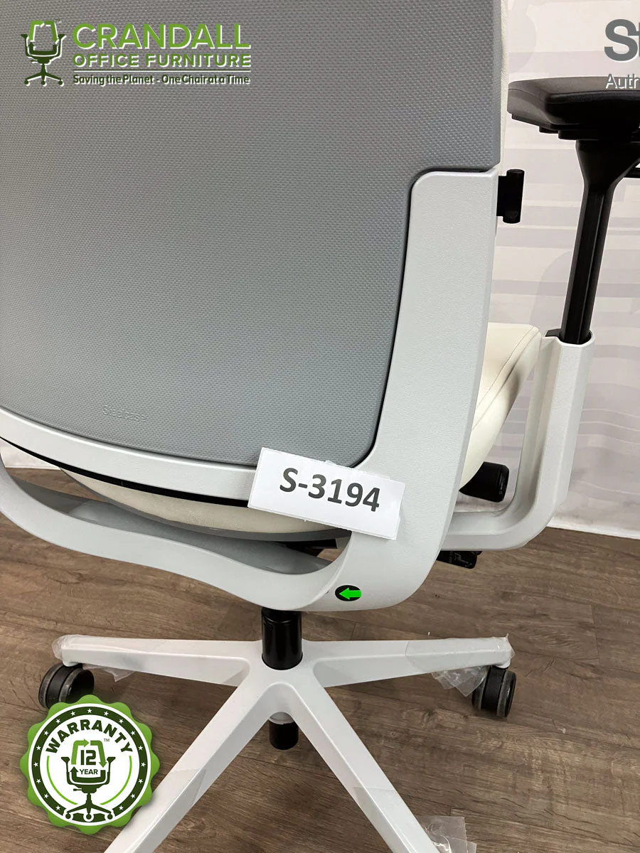 S-3194 - Steelcase Amia - Grade B - Image 3