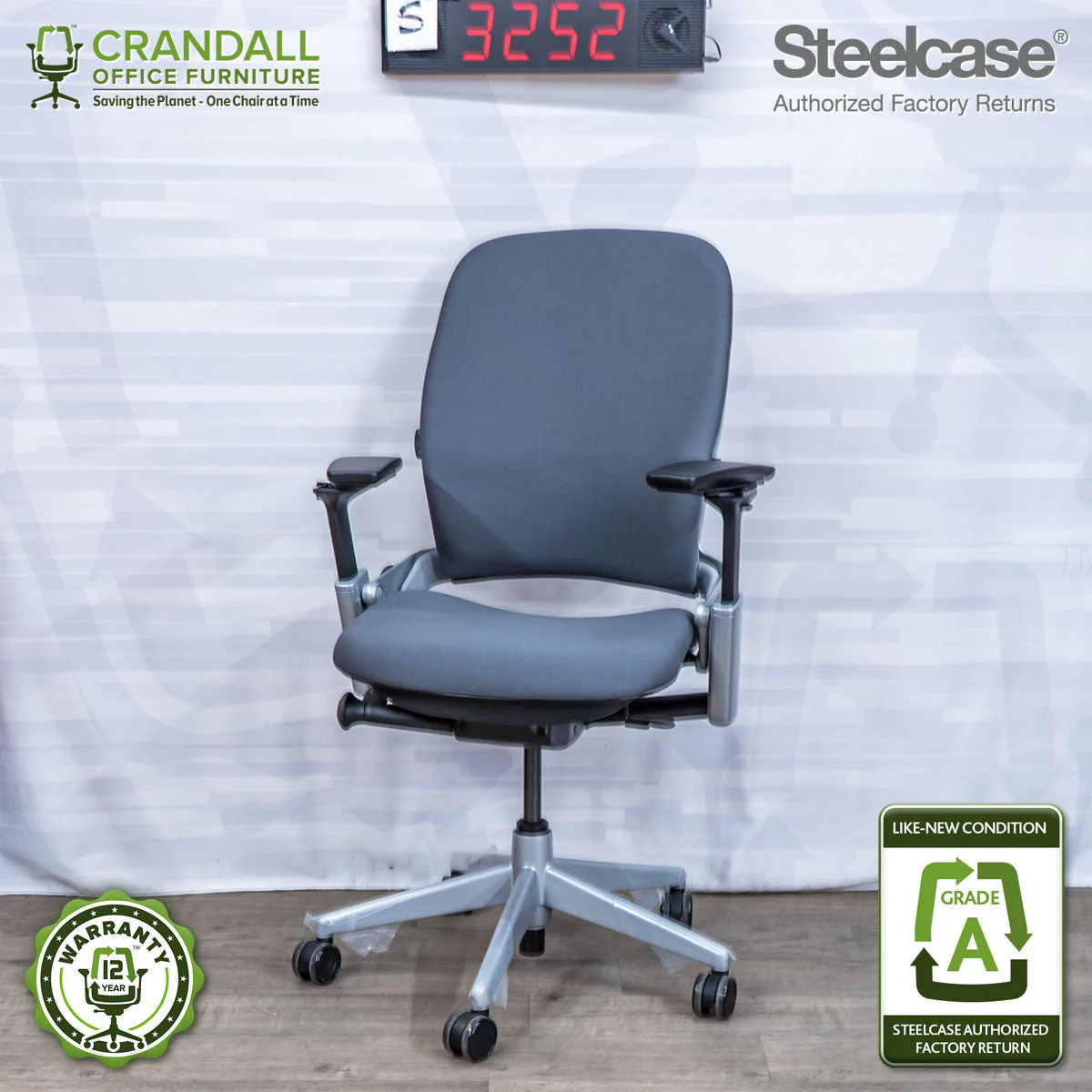 S-3252 - Steelcase V2 Leap- Grade A