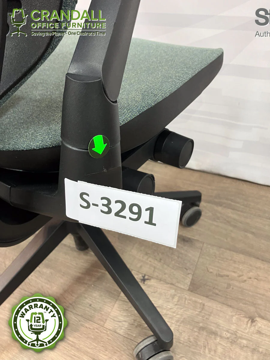 S-3291 - Steelcase Gesture with Headrest - Grade B - Image 4