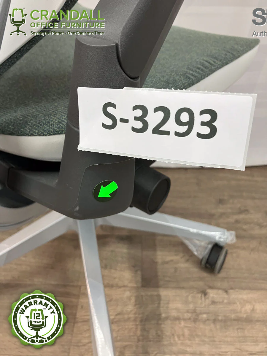 S-3293 - Steelcase Gesture with Headrest - Grade B - Image 4