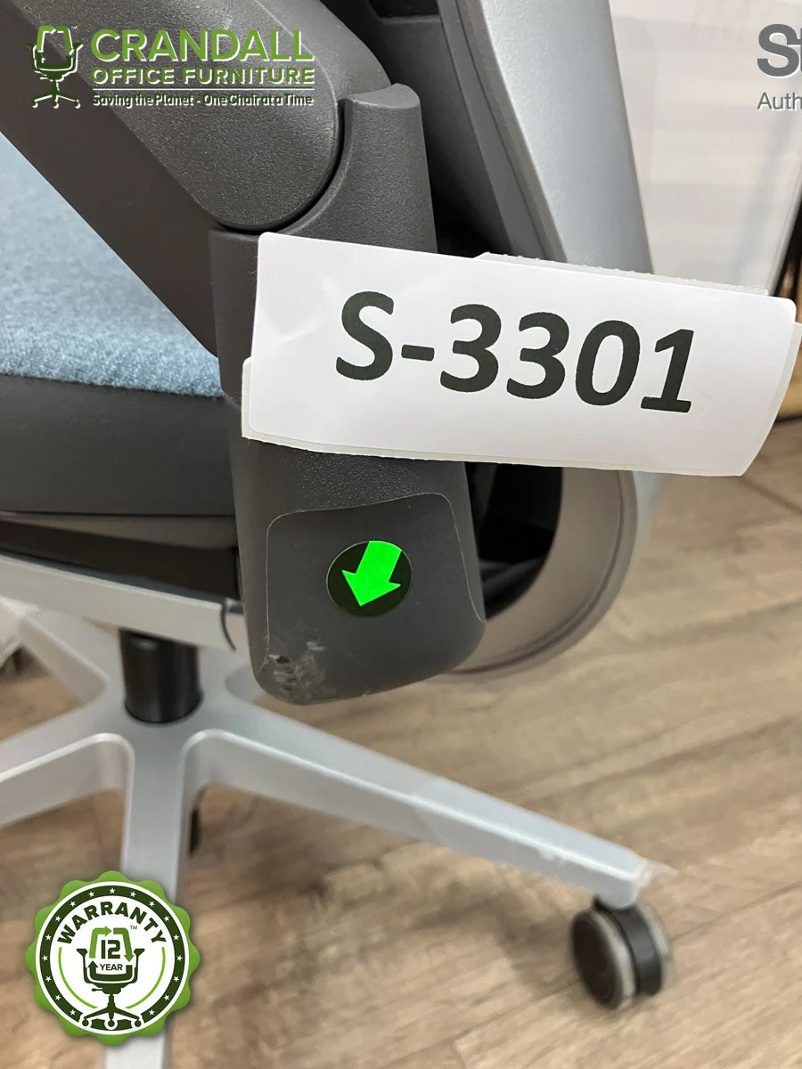 S-3301 - Steelcase Gesture with Headrest - Grade B - Image 4