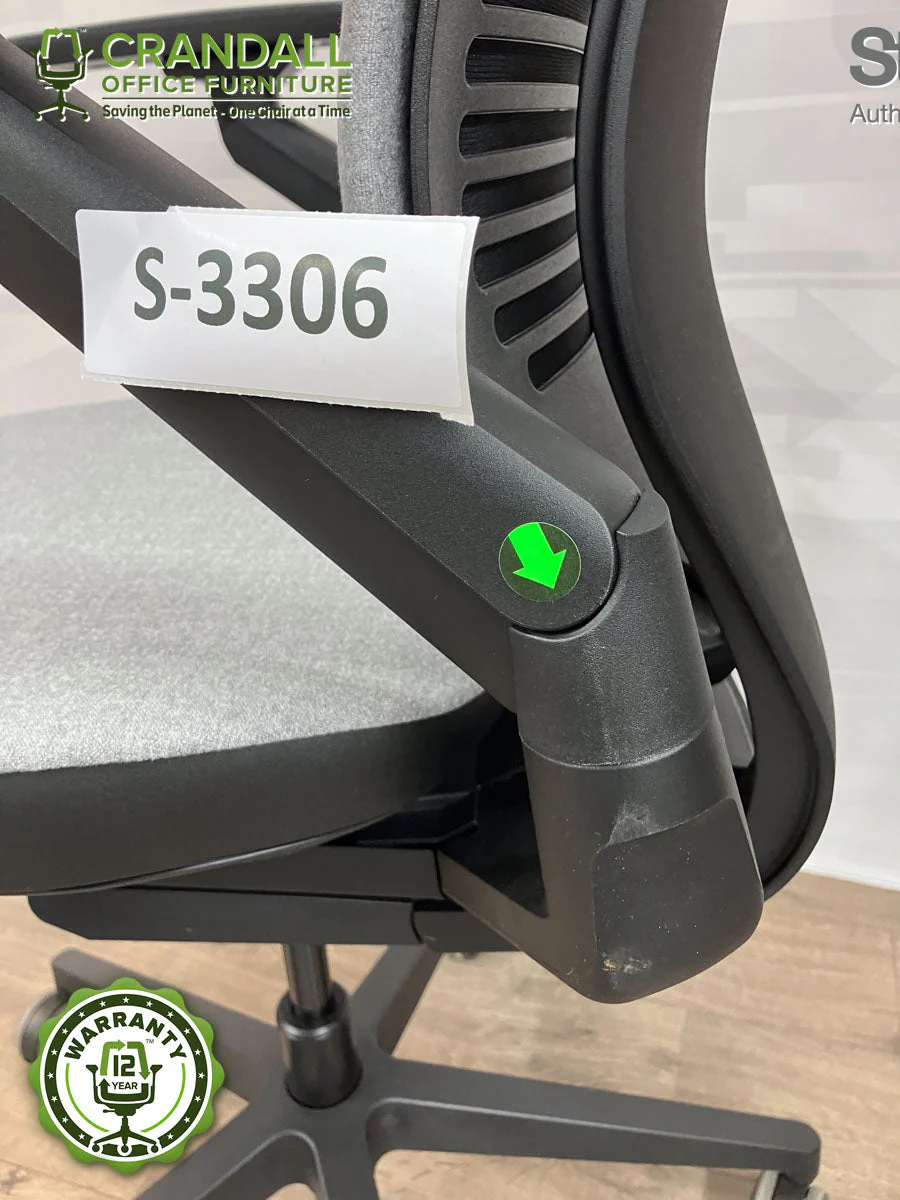 S-3306 - Steelcase Gesture with Headrest - Grade B - Image 3
