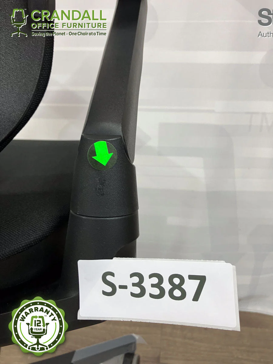 S-3387 - Steelcase Gesture with Headrest - Grade B - Image 3