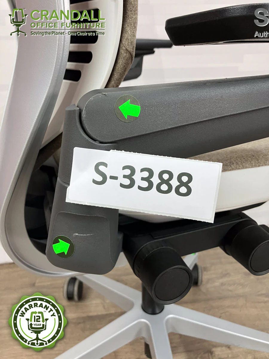 S-3388 - Steelcase Gesture - Grade B - Image 3
