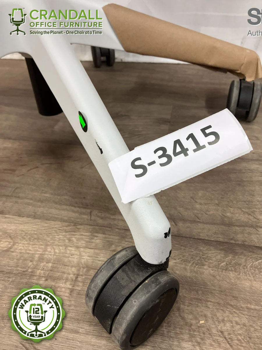 S-3415 - Steelcase Series 2 - Grade B - Image 3