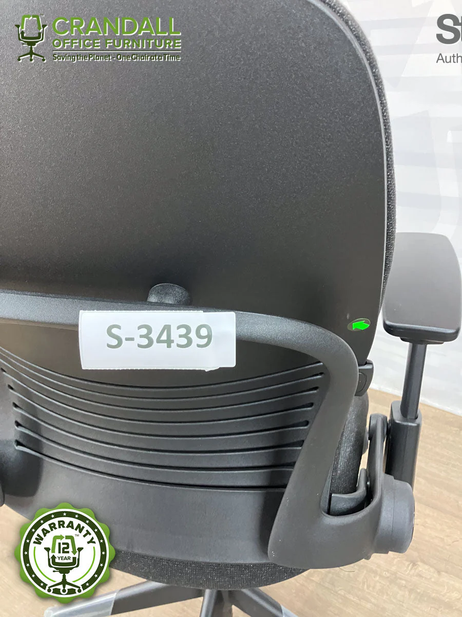 S-3439 - Steelcase V2 Leap - Grade B - Image 3
