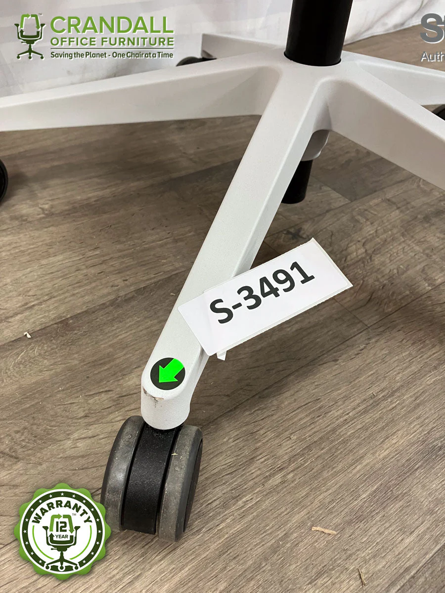 S-3491 - Steelcase Amia - Grade B - Image 3