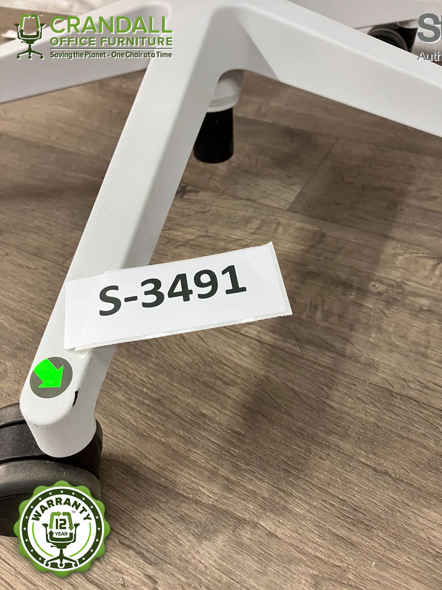 S-3491 - Steelcase Amia - Grade B - Image 4
