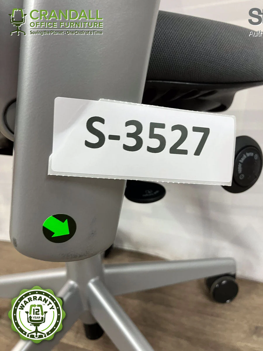 S-3527 - Steelcase V2 Leap - Grade B - Image 4