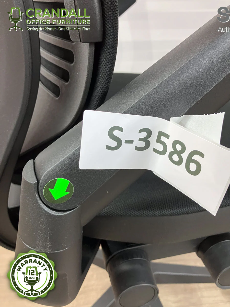 S-3586 - Steelcase Gesture with Headrest - Grade B - Image 4