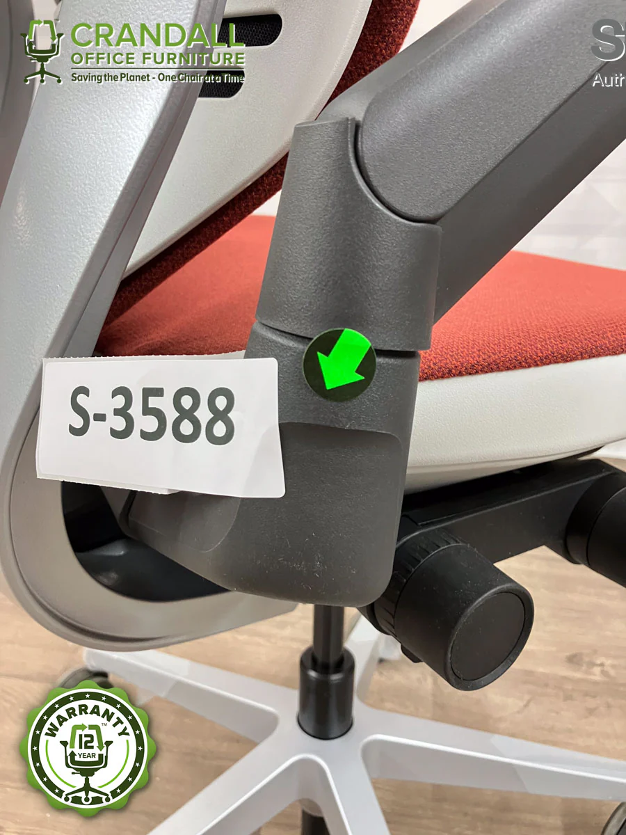 S-3588 - Steelcase Gesture with Headrest - Grade B - Image 3