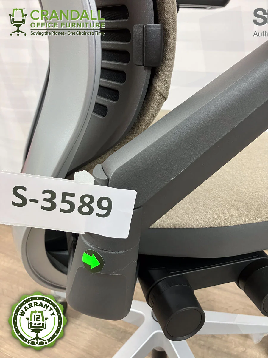 S-3589 - Steelcase Gesture with Headrest - Grade B - Image 3
